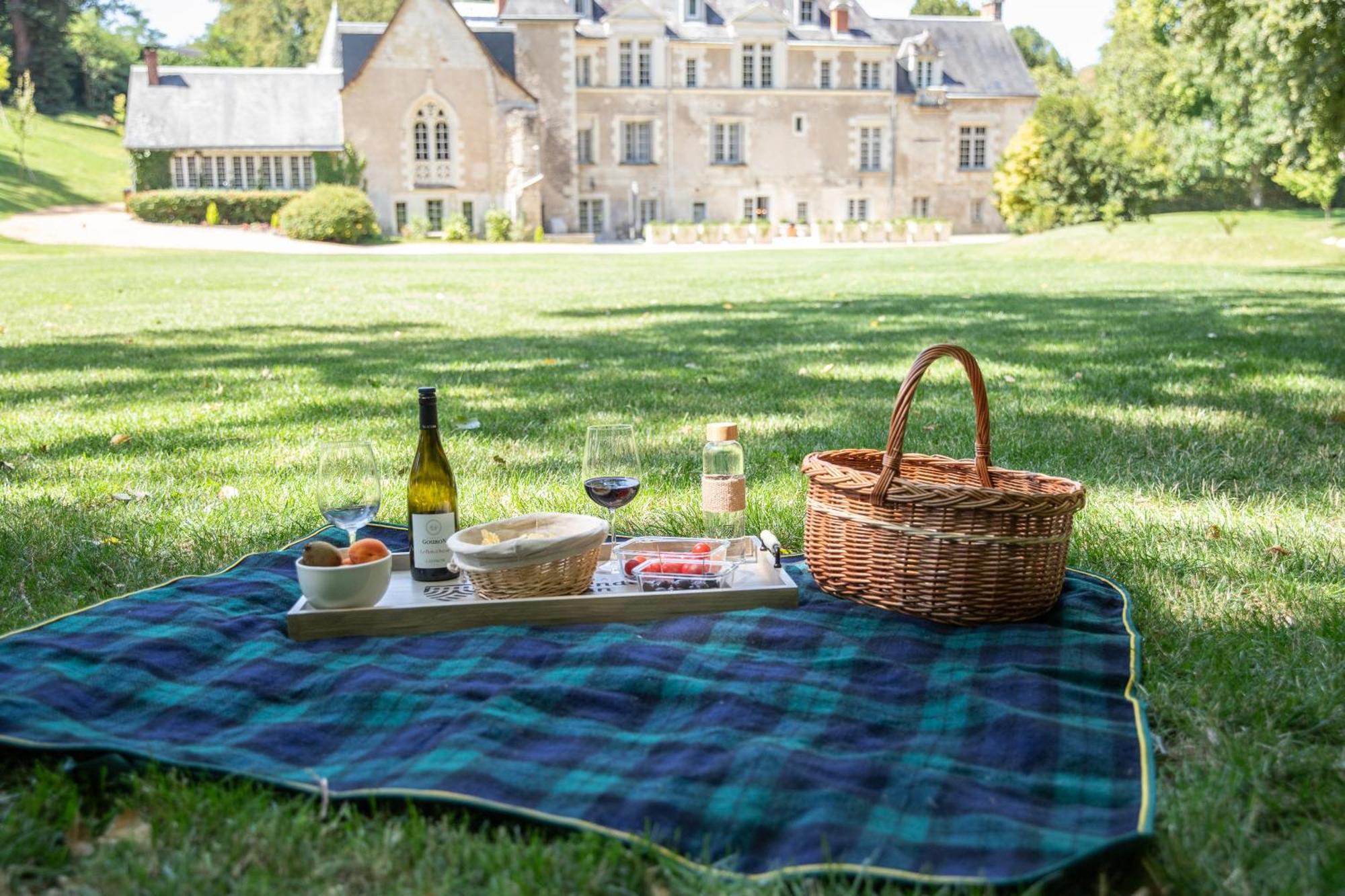 Domaine De La Commanderie De Ballan Bagian luar foto