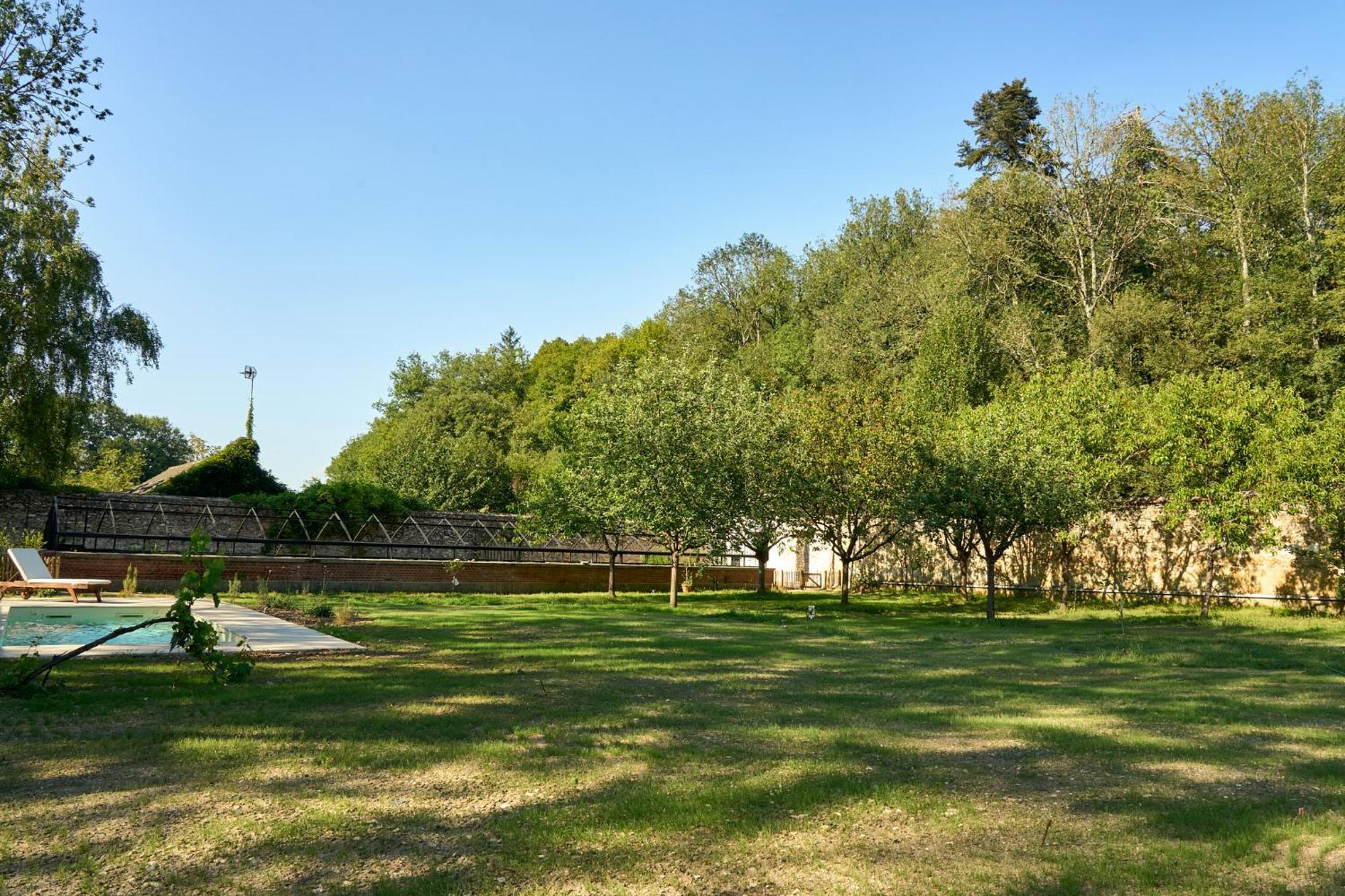 Domaine De La Commanderie De Ballan Bagian luar foto